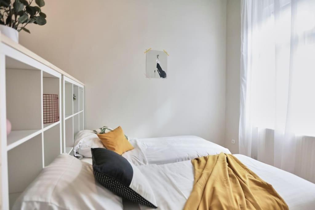 Unwind In Style W Sauna Dsgn 2Br Home Budapest Exterior foto
